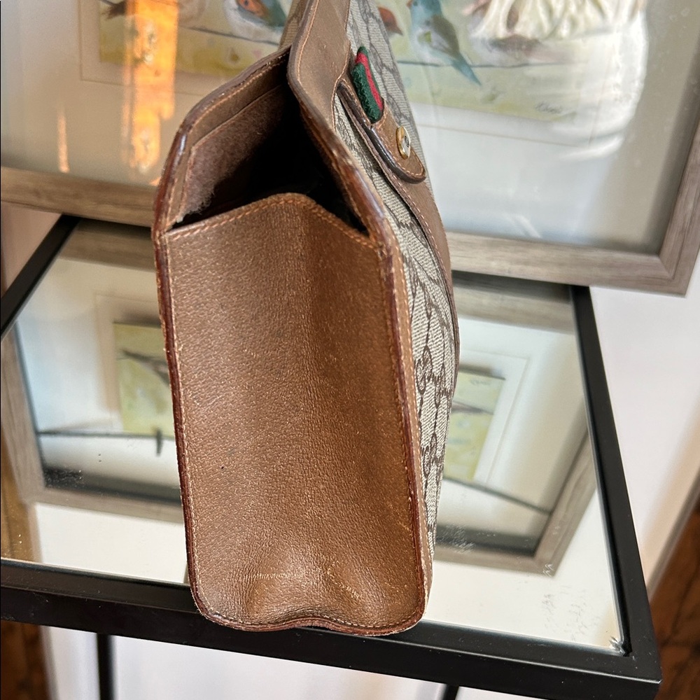 Gucci Beige and Brown Monogram Clutch - Picture 8 of 16